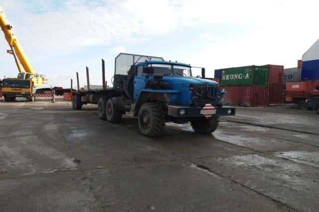 В Ямальском районе водитель Урала сбил пешехода
