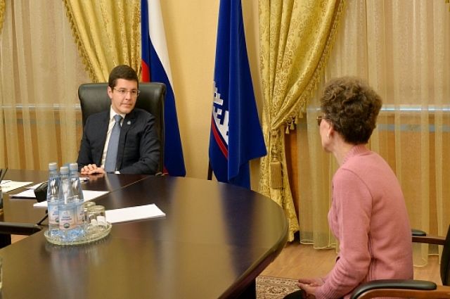 Губернатор Ямала Дмитрий Артюхов провел прием граждан