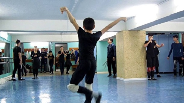 10-летний житель Ямала получил травмы мозга во время исполнения лезгинки