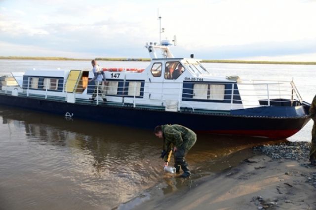 Пробы воды и грунта из Тазовского района отправлены на экспертизу
