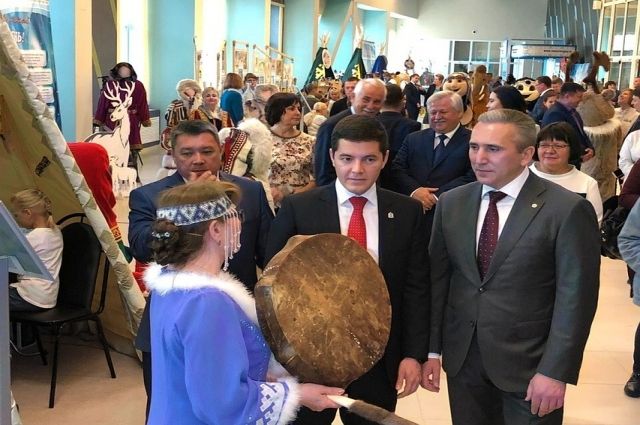Александр Моор и Дмитрий Моор посетили новоуренгойский этнопарк