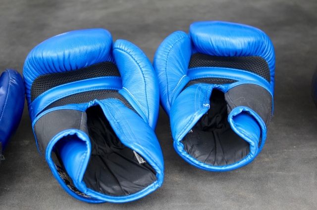 Боксер из Ноябрьска вернулся на Ямал с поясом WBA Continental