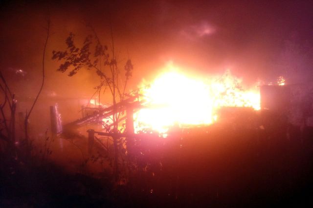 В Лабытнанги сгорело общежитие