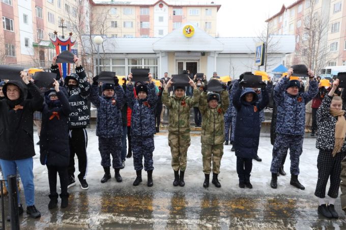 Поздравить 94-летнего ветерана войны в Салехарде пришли более 250 человек