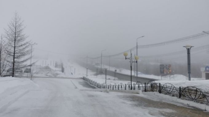 Сотни людей без света: на Ямале шторм срывает провода