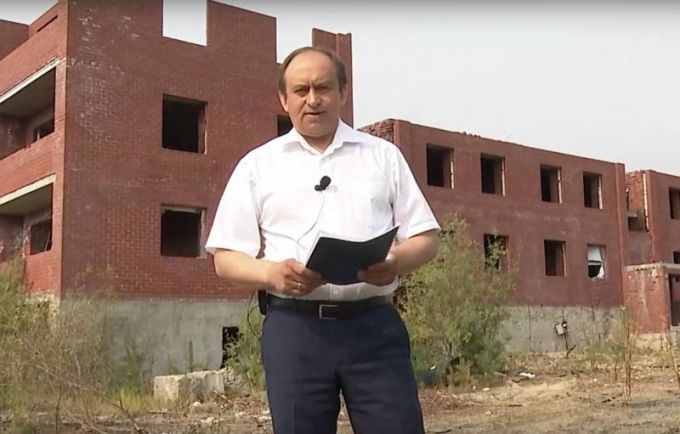 В Муравленко завтра начнут снос недостроя, ставшего площадкой для детских игр