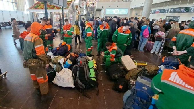 Отряд спасателей из ЯНАО отправился в Тюмень тушить лесные пожары