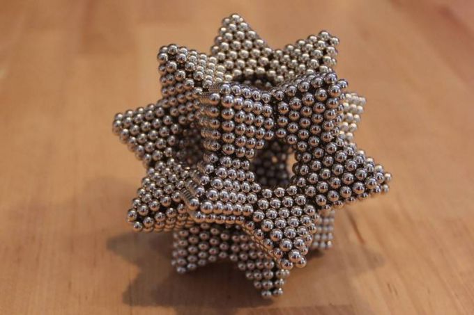 Медики из Губкинского извлекли магнитные шарики из трехлетнего ребенка