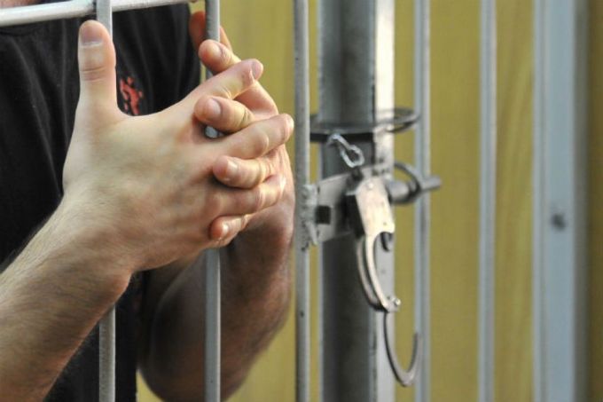 В Ноябрьске мужчина избил трёх женщин, одна из которых скончалась