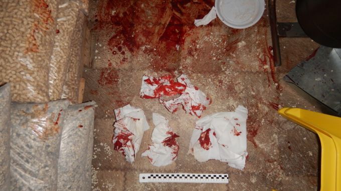 В ЯНАО мужчина попытался застрелить 2 человек и покончить с собой 
