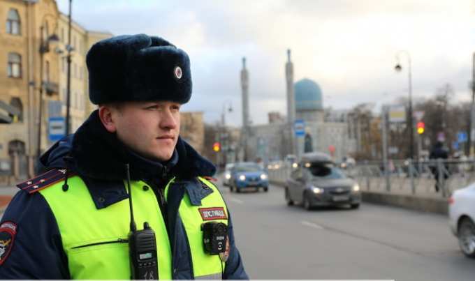 Вступили в силу поправки в ПДД, касающиеся проверок на дорогах