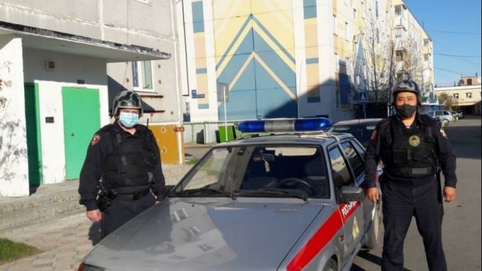 На Ямале росгвардейцы нашли потерявшуюся 5-летнюю девочку