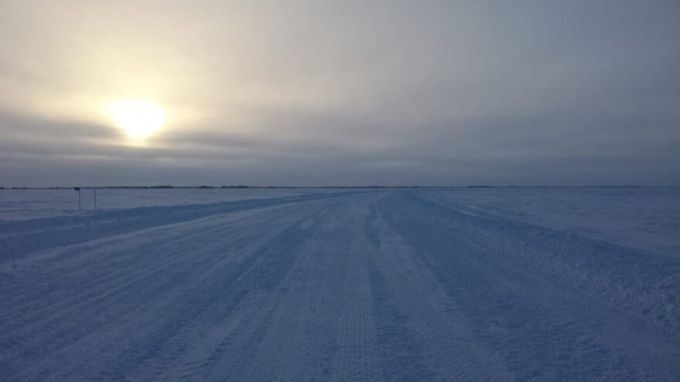 Потепление внесло коррективы в работу ямальских зимников