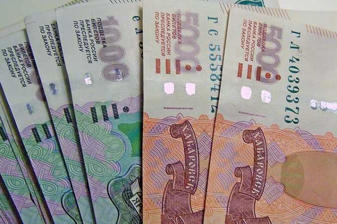 В банк Нового Уренгоя горожанка принесла фальшивку