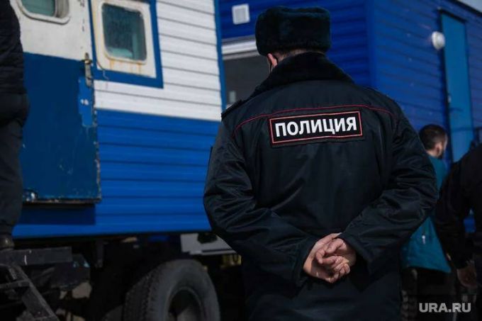 Пьяная жительница ЯНАО напала на полицейского