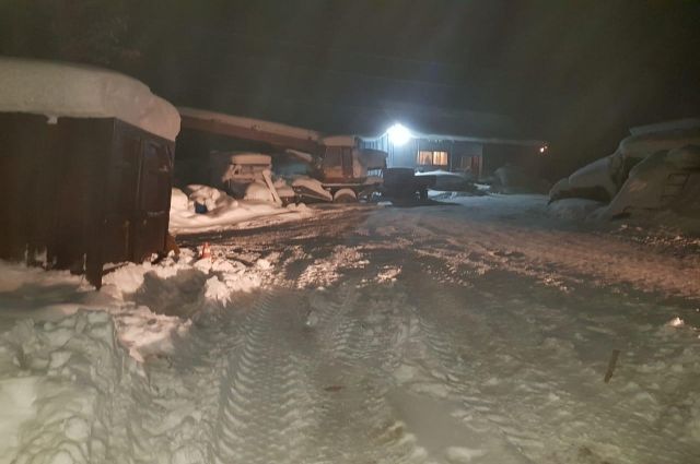 На промбазе в ЯНАО «УРАЛ» травмировал человека