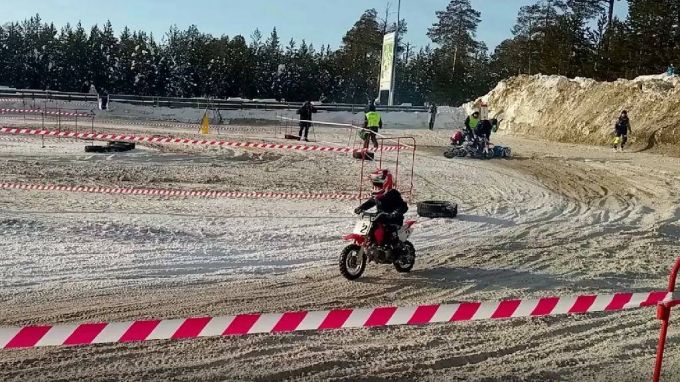 В Ноябрьске прошел первый турнир по мотокроссу