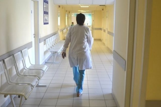 В ямальскую больницу доставили двух малышей с отравлением