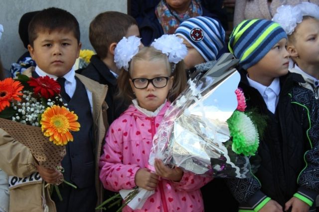 Две трети ямальских родителей уже записали детей в первые классы