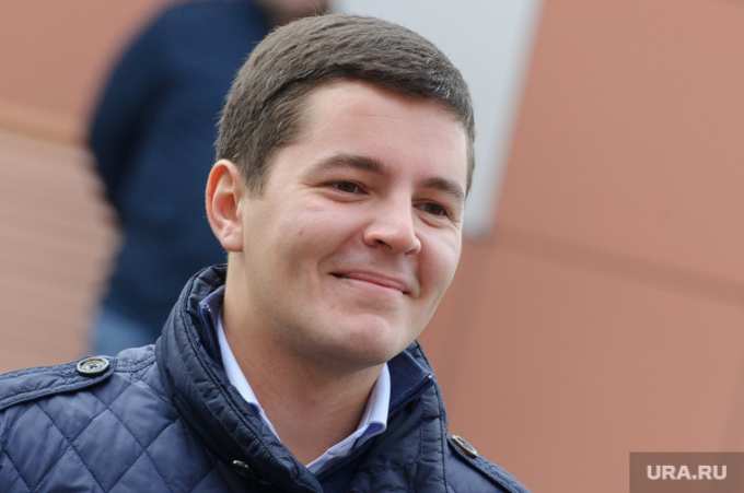Глава Ямала объяснил, почему в округе не сносят аварийное жилье