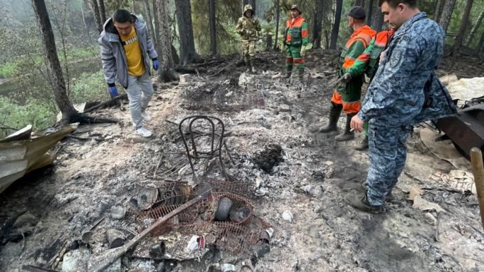 На Ямале при тушении лесного пожара нашли тела двух человек 