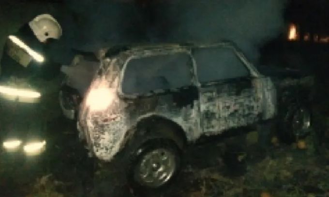 На Ямале выясняют причины возгорания автомобилей и ущерб