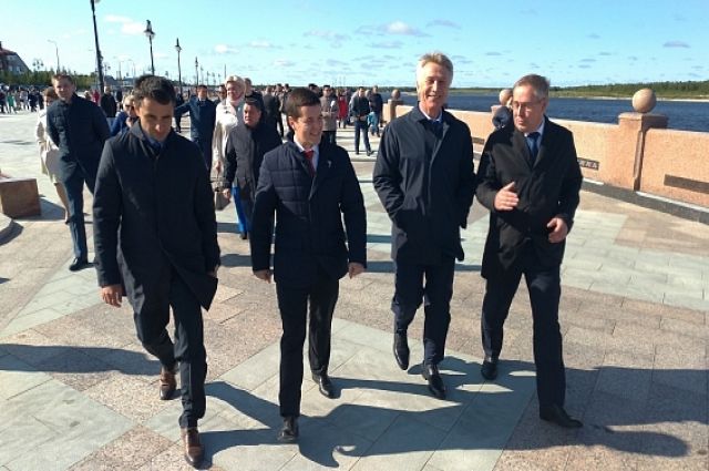 В Тарко-Сале открыли набережную имени Михаила Саргина