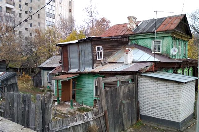 На Ямале жители многоквартирного дома беспокоятся, что их дом рухнет