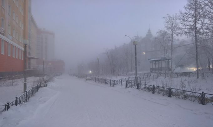 В понедельник на Ямале подморозит, местами ожидается снег и туман