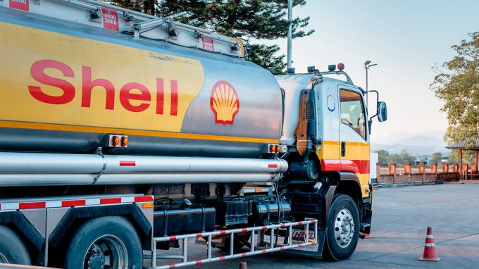 Shell отказалась от российских нефти и газа