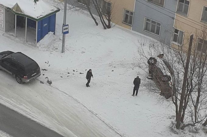 Берегись автомобиля. В Салехарде в ДТП попали сразу три иномарки