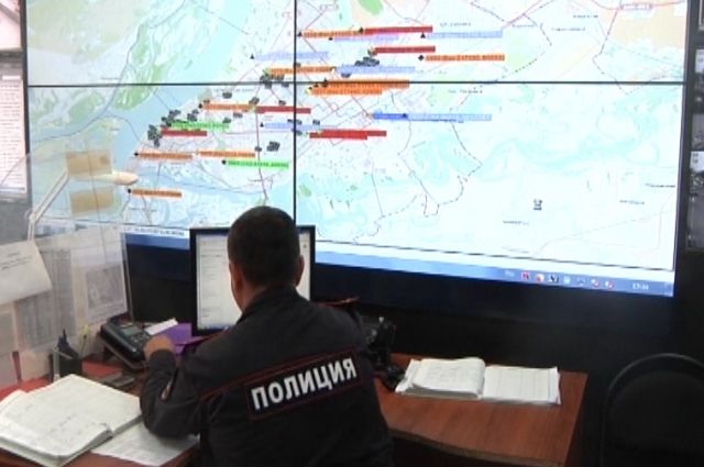 Два уголовника напали на таркосалинца, избили и отобрали телефон