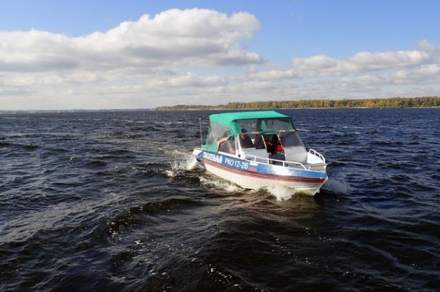 В Шурышкарском районе ночью вспыхнул катер