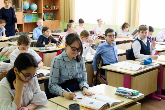В Салехарде обезопасили маршруты школьников в учебные заведения