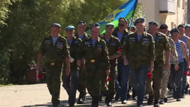Праздник «синих беретов»: 2 августа Россия отмечает День ВДВ