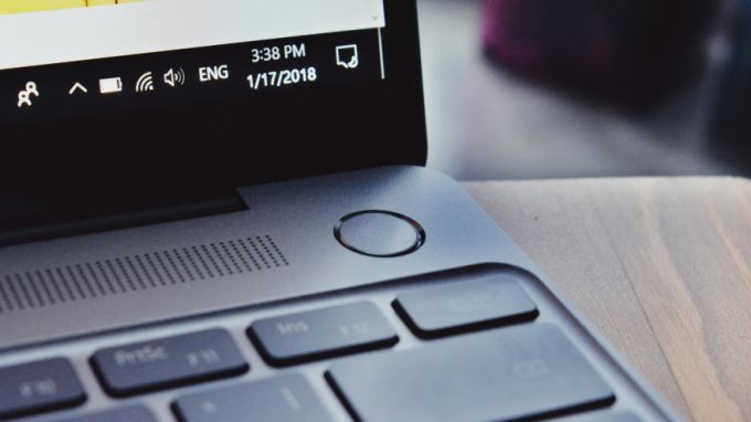 Владельцам ПК со старыми версиями Windows принудительно обновят операционку