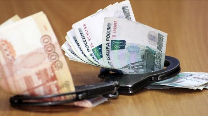 На Ямале сотруднику нефтяной компании предъявлено обвинение в получении взятки