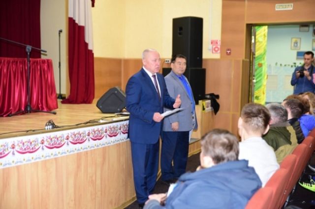 Ямальцам, чей дом сместился с фундамента, оказывают помощь