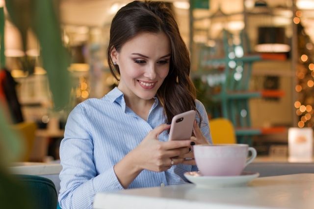 Жительница Нового Уренгоя купила в интернете телефон, но ее обманули