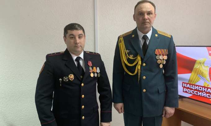 Ямальские росгвардейцы получили медали, нагрудные знаки и спецзвания