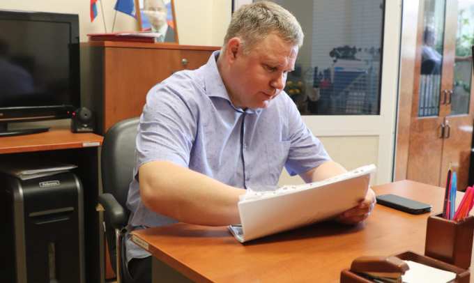 Ямальский врач Денисов подал документы на выборы в Заксобрание