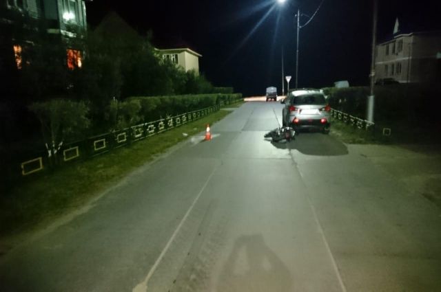 На Ямале пьяный водитель на мопеде сбил пешехода