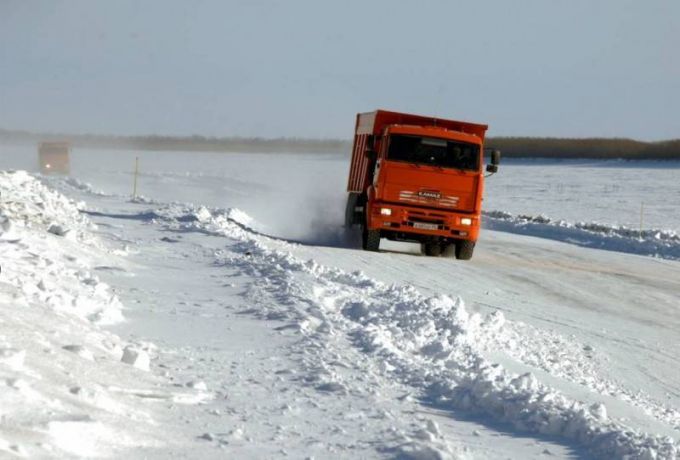 На Ямале полностью открыли зимник на Яр-Сале