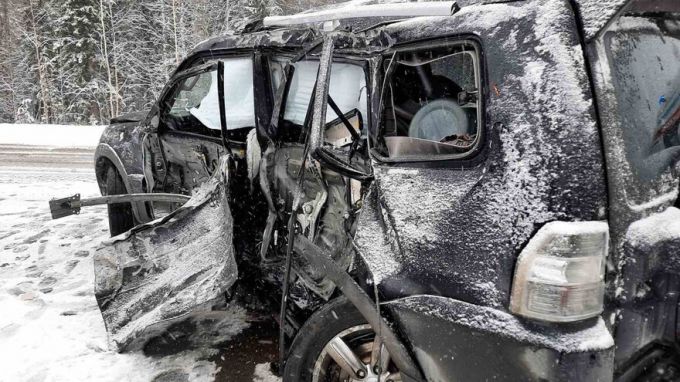 На Ямале мужчину эвакуировали в больницу после ДТП 