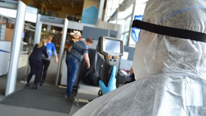 В аэропорт Нового Уренгоя прибыл пассажир с сомнительным результатом ковид-тестирования