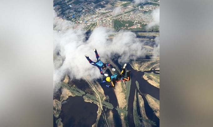 Таркосалинцы победили на Чемпионате ЯНАО по парашютному спорту