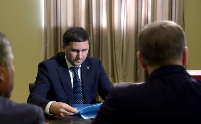 Глава ЯНАО ждет сигналов о несправедливом распределении жилья и взятках