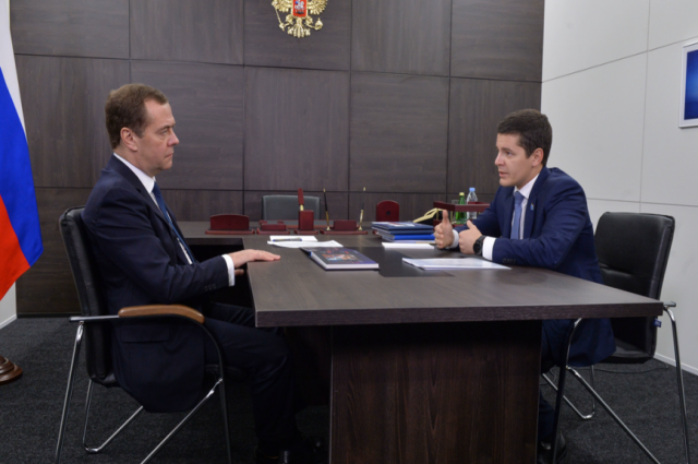 Дмитрий Медведев и Дмитрий Артюхов обсудили крупнейшие проекты ЯНАО