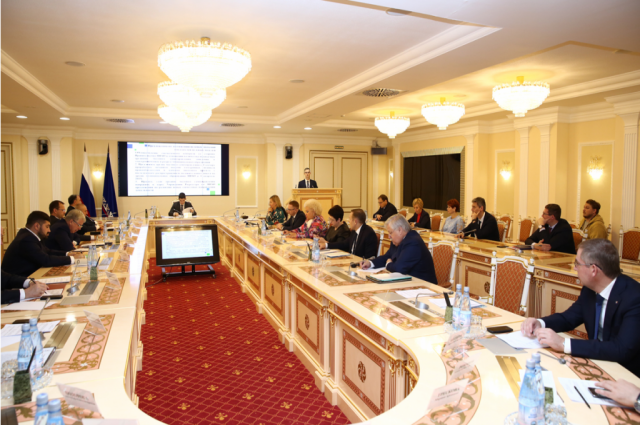 Дмитрий Артюхов провел в Салехарде Совет глав