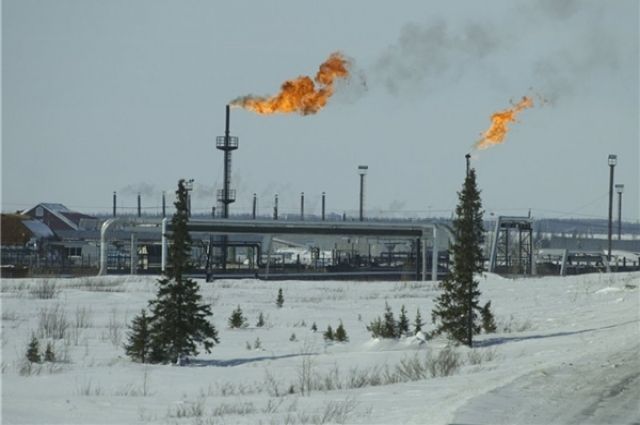 Российские компании готовы сжигать лишнюю нефть, чтобы не останавливать скважины